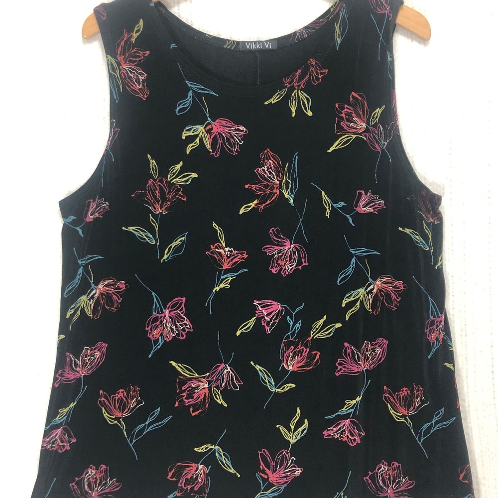 Vikki Vi Floral Tank Top Sleeveless Casual Comfy Blouse Black Size L